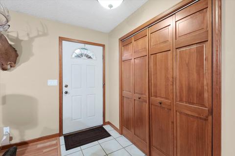 606 Valley View Dr, Philo, IL 61864 photo 2