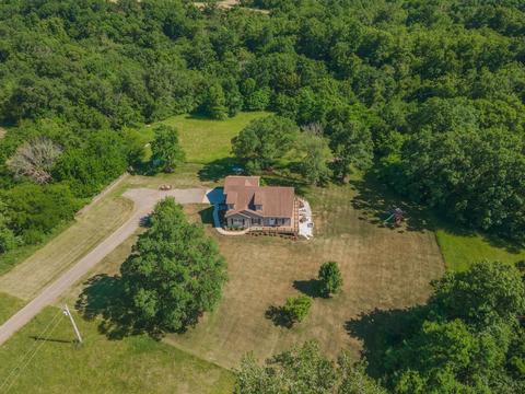 548 Reaba Ave, Congerville, IL 61729 photo 1