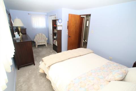 27 W Devon Ave, Roselle, IL 60172 photo 10