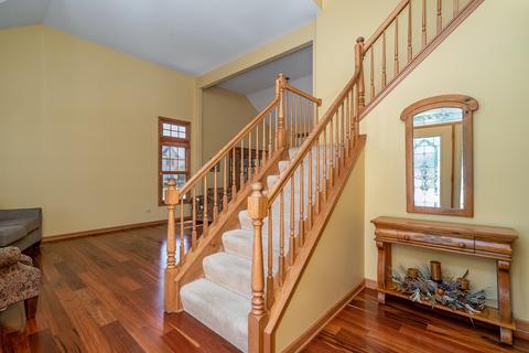 2005 Gleneagle Dr, Plainfield, IL 60586 photo 4