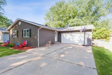 1718 Highview Ave, Mchenry, IL 60050 photo 2
