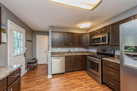 1718 Highview Ave, Mchenry, IL 60050 photo 3