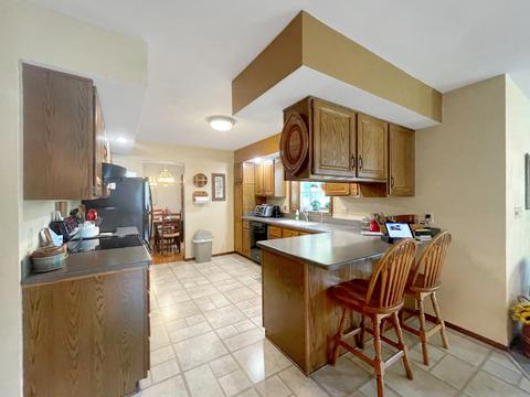 2019 Cimarron Dr, Freeport, IL 61032 photo 9