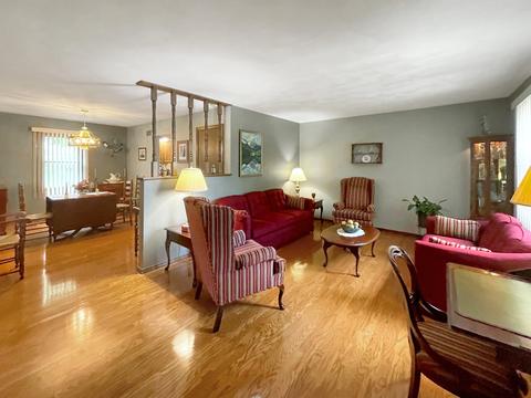 2019 Cimarron Dr, Freeport, IL 61032 photo 5