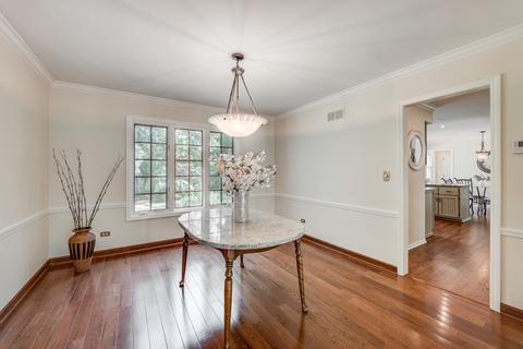 466 Hevern Dr, Wheaton, IL 60189 photo 15