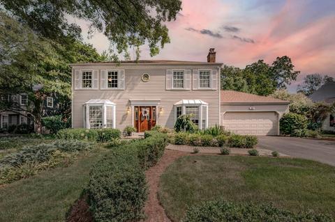466 Hevern Dr, Wheaton, IL 60189 photo 1
