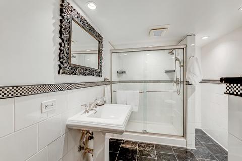 466 Hevern Dr, Wheaton, IL 60189 photo 26