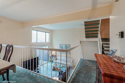 762 Circle Dr, Roselle, IL 60172 photo 8