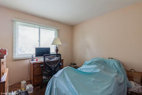 762 Circle Dr, Roselle, IL 60172 photo 16