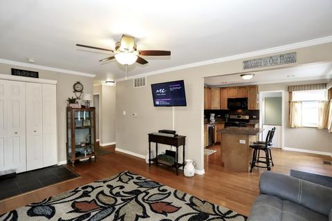 3503 Dove St, Rolling Meadows, IL 60008 photo 5