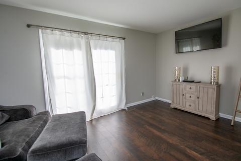 109 Thackeray Dr, Bolingbrook, IL 60440 photo 6