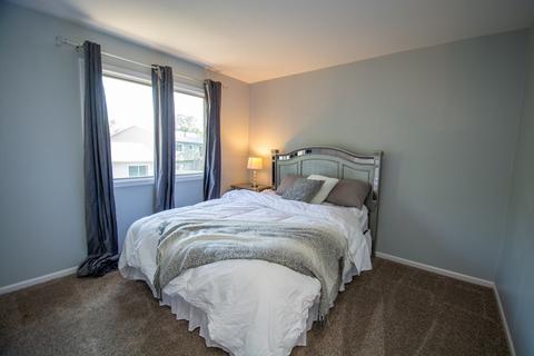 109 Thackeray Dr, Bolingbrook, IL 60440 photo 22