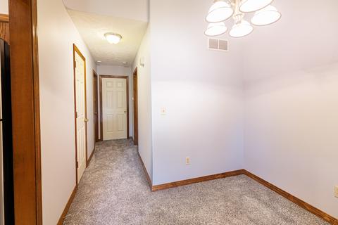 403 Park Creek Ct, Normal, IL 61761 photo 9