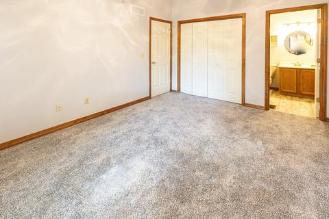 403 Park Creek Ct, Normal, IL 61761 photo 10