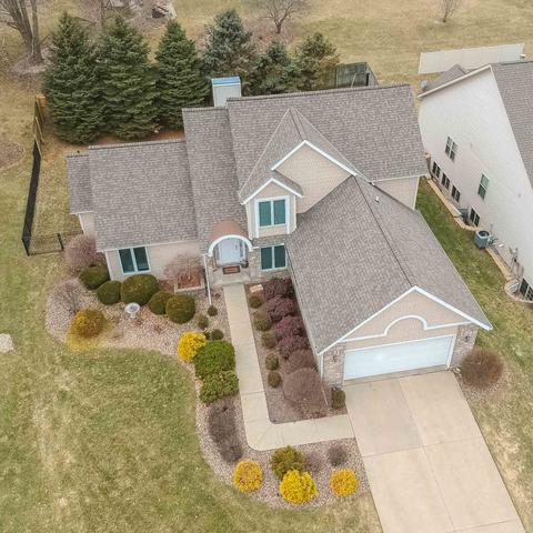 1503 Sweetbriar Dr, Bloomington, IL 61701 photo 4
