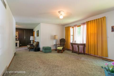 222 S Third St, Elburn, IL 60119 photo 3