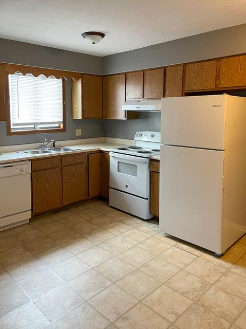 703 Golfcrest Rd #3, Normal, IL 61761 photo 7
