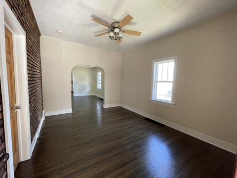 363 Brook St, Elgin, IL 60120 photo 6