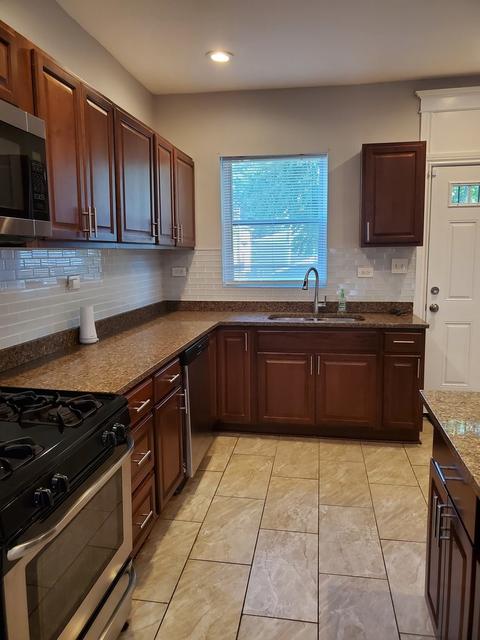 851 E 87th St, Chicago, IL 60619 photo 7