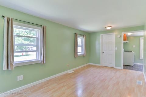 1358 Kaskaskia Ave, Elgin, IL 60123 photo 8