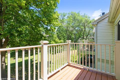 1602 Newburn Ct #B2, Wheeling, IL 60090 photo 11