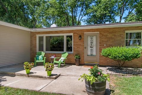 810 N Vaughn Dr, Kankakee, IL 60901 photo 2