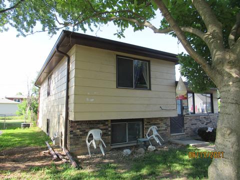 15 W 31st Pl, Steger, IL 60475 photo 2
