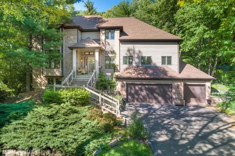 725 Harper Dr, Algonquin, IL 60102 photo 1