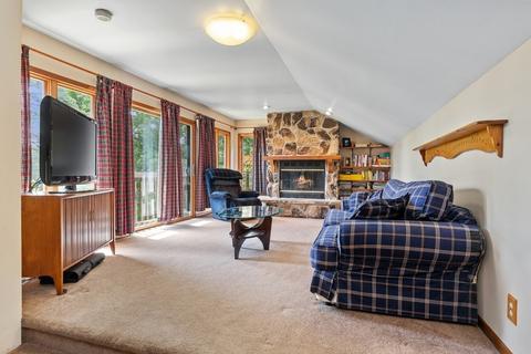 1127 Cermak Rd, Algonquin, IL 60102 photo 3