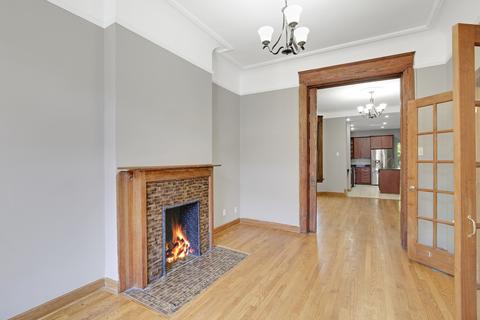 816 E 47th Pl, Chicago, IL 60615 photo 6
