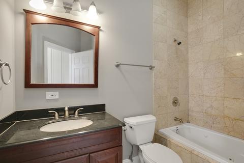 816 E 47th Pl, Chicago, IL 60615 photo 23