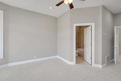 816 E 47th Pl, Chicago, IL 60615 photo 22
