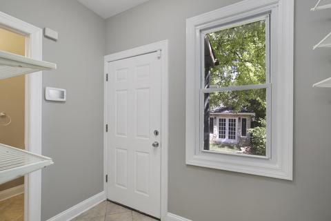 816 E 47th Pl, Chicago, IL 60615 photo 14