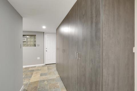816 E 47th Pl, Chicago, IL 60615 photo 27