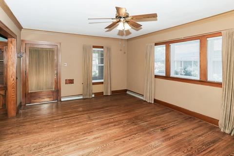 420 Griswold St, Elgin, IL 60123 photo 7