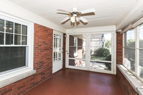 420 Griswold St, Elgin, IL 60123 photo 4