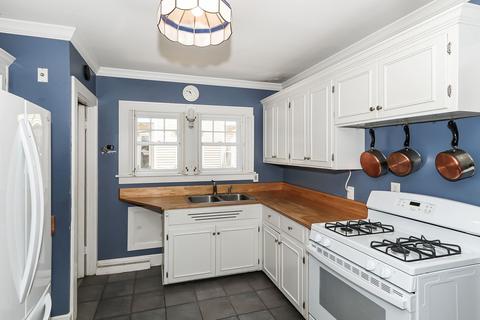 420 Griswold St, Elgin, IL 60123 photo 9