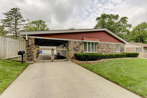 324 Dorsetshire Dr, Steger, IL 60475 photo 1