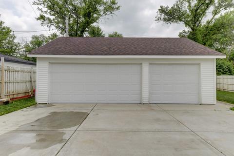 324 Dorsetshire Dr, Steger, IL 60475 photo 9