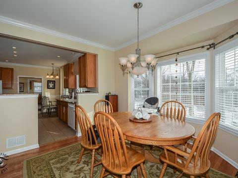 4501 Jenna Rd, Glenview, IL 60025 photo 8