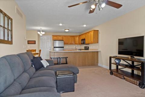 1904 Park West Dr, Normal, IL 61761 photo 4