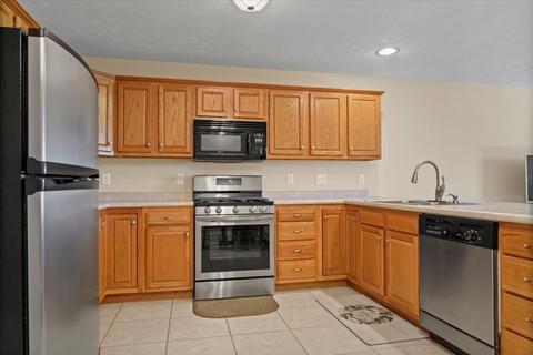 1904 Park West Dr, Normal, IL 61761 photo 8