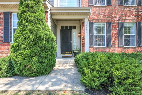 1419 Blume Dr, Elgin, IL 60124 photo 2