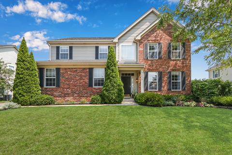 1419 Blume Dr, Elgin, IL 60124 photo 1