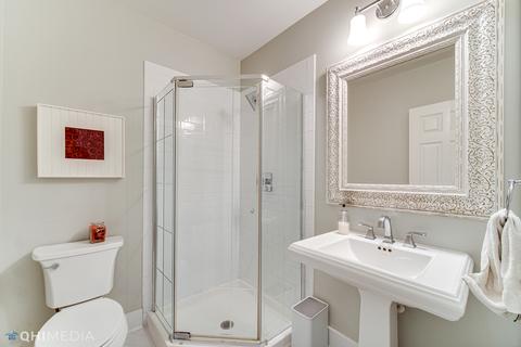 842 N Summit St, Wheaton, IL 60187 photo 18