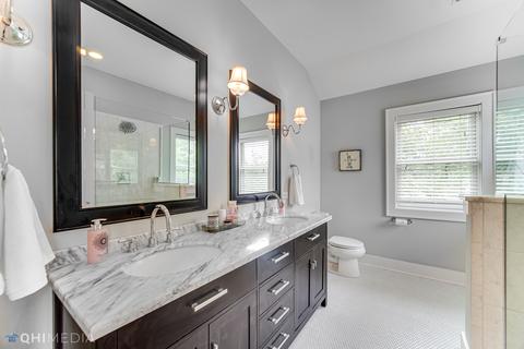 842 N Summit St, Wheaton, IL 60187 photo 24