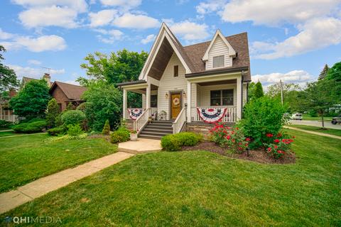842 N Summit St, Wheaton, IL 60187 photo 2