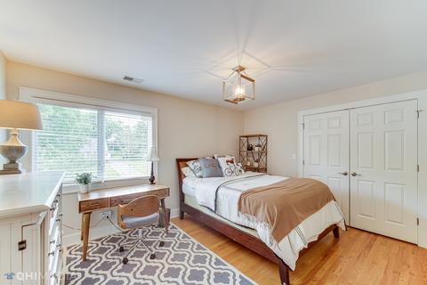 842 N Summit St, Wheaton, IL 60187 photo 28