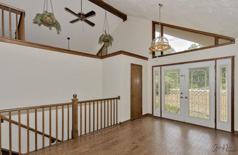 1713 Cassandra Ln, Mchenry, IL 60051 photo 4