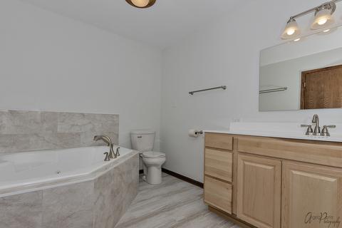 1713 Cassandra Ln, Mchenry, IL 60051 photo 14
